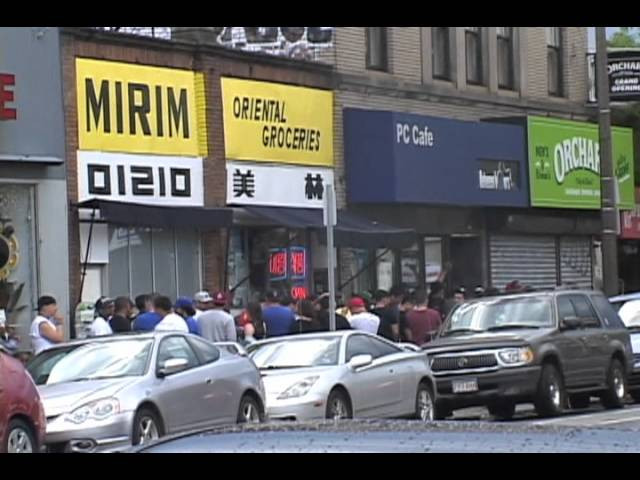 On July 23rd we released the highly anticipated Nike SB Space Jam Dunk Low. This is a quick clip Mike Chew put together showing all the dedicated sneaker fans that camped out and came up, thunderstorms and all. Thanks again to everyone that came out to cop 'em, and apologies to anyone that weren't able to get 'em - we wish we had hundreds of them for you!
