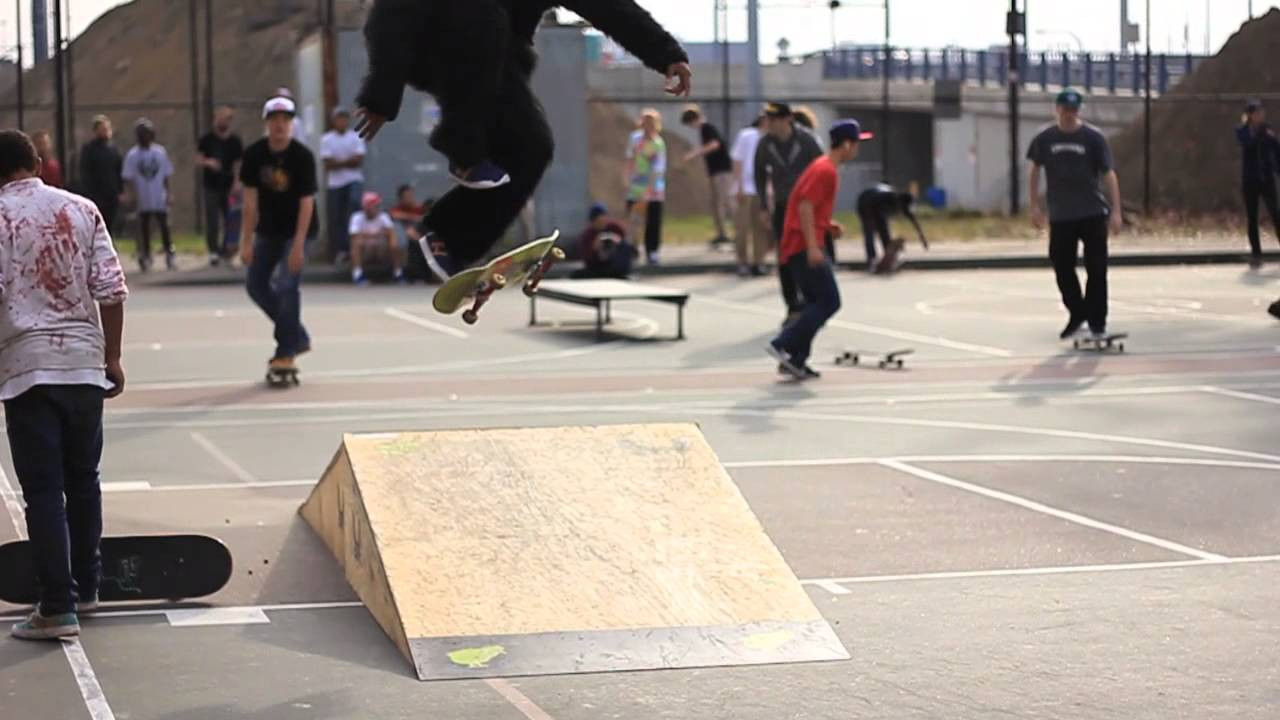 On Saturday October 27 we held our annual Helloween Skate Jam at the Chinatown courts in Downtown Boston.<br />Thanks to everyone that got in costume and came out for the jam, we'll see y'all at the next one! <br />Filmed and Edited by Michael Chew.<br /><br />Thanks to all of the event sponsors:<br />Adidas Skateboarding, Hopps, Coda, Politic, Low Card, Converse, Iron Claw Skates, Blueprint, Grade Select, Huf, Independent, Brixton, Colonial Ramp Tech, and Domestics!