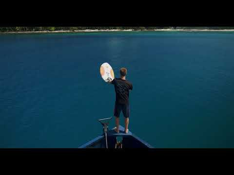 Jesse Mendes sharing 33 seconds of proof you need to pack your bags and go on an Indo boat trip.