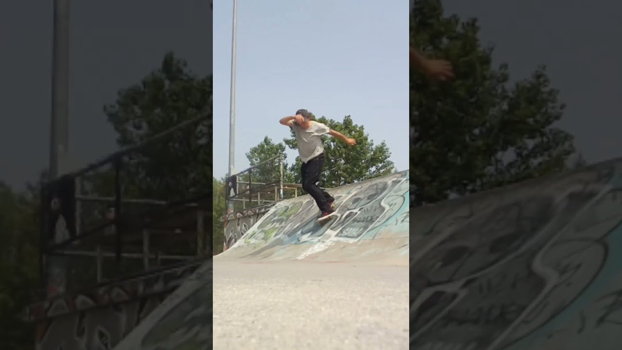 Myles Hoppin round his hometown as the heat dome continues to radiate. #ipath #ipathskateboarding #skateboard #myleswillard #toymachine