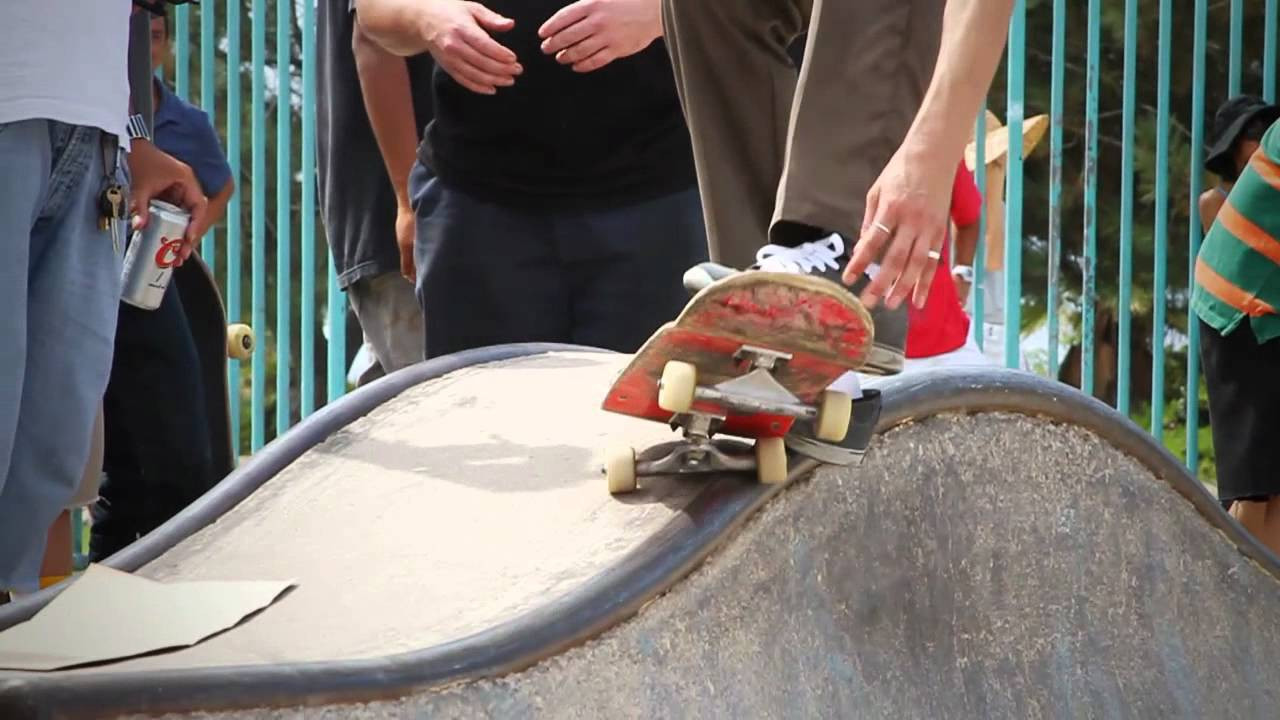 The Ocean Beach Network skate contest had a great turnout. Here is some coverage of the event along with some of the locals cruising the park. Thanks again to Network for putting this together!!!<br /><br />Check out more from Vox at www.voxfootwearinc.com<br /><br />Filmed and Edited by Georgie Tsushima<br />http://www.youtube.com/user/Gman123?feature=CAoQwRs%3D