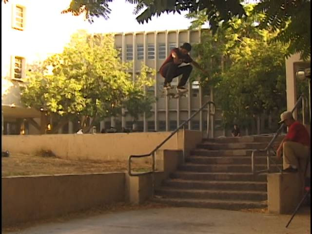 Warm-ups, bails, sketchy shit...random footage from the making of Del Zorcho. Song: Himalayas - Infinity<br />www.irvine-sucks.com