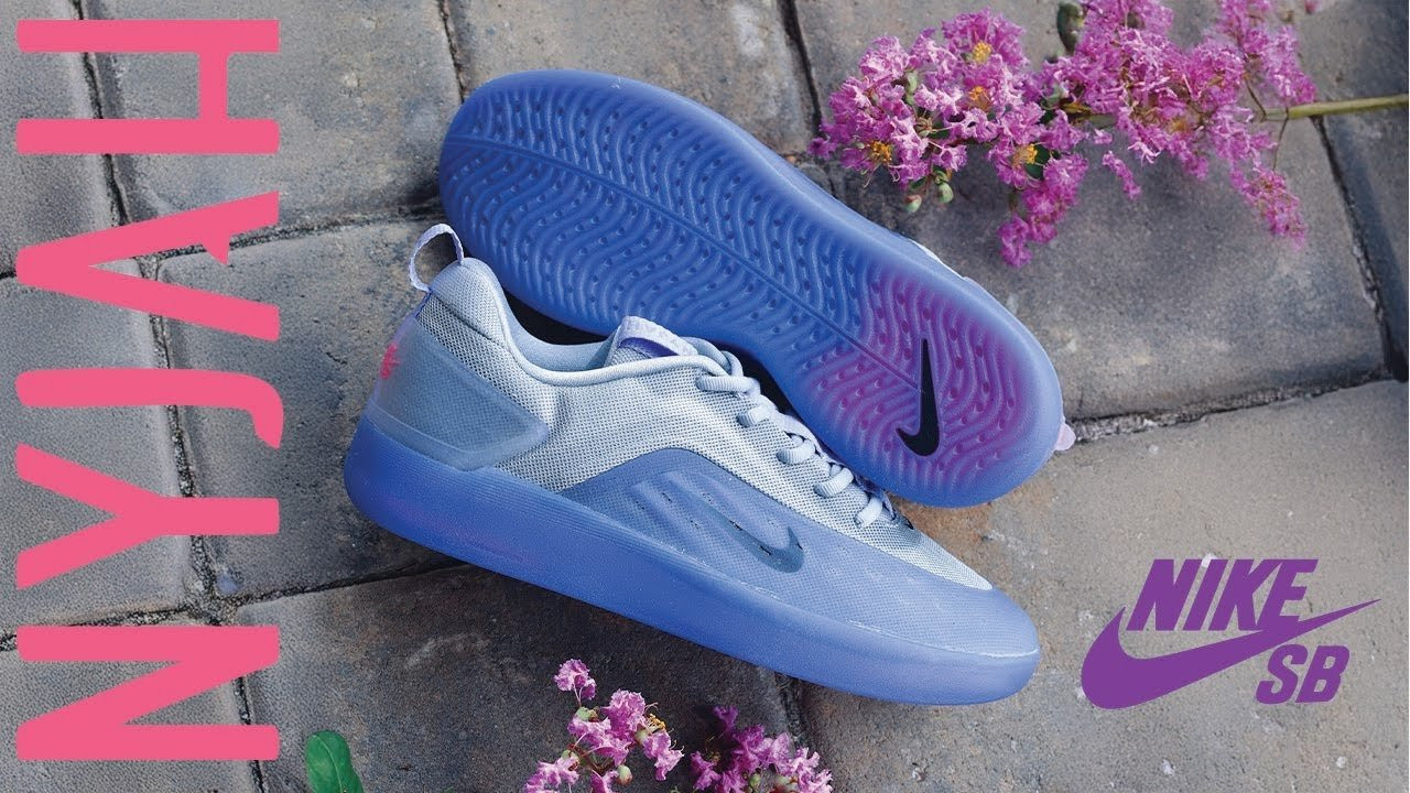 @nyjah <br />@nikesb <br /><br />Check out our website https://bluetilesc.com<br /><br />Instagram handles.<br />https://www.instagram.com/davidbluetile/<br />https://www.instagram.com/bluetilesc/<br /><br />Does anyone use Facebook? <br />This is mine https://www.facebook.com/bluetile<br />This is the shops https://www.facebook.com/bluetileskateshop<br /><br />00:00 Introduction<br />00:58 Unboxing the Nyjah 4<br />02:35 What Nike Says About Nyjah 4<br />03:05 Nyjah 4 Fit Details<br />04:10 Nyjah 4 Price<br />04:30 Nyjah 4 Technology <br />07:38 Outro<br />07:57 Bonus Rider Testimonies