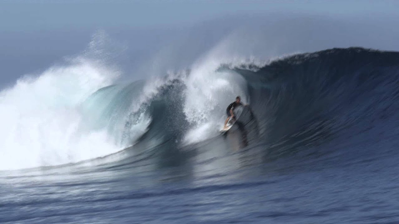 http://www.volcomfijipro.com - Check Out the Volcom Fiji Pro!<br />Today was an epic first day of competition at The VQS Global Champs.  Cloudbreak was in the 4 to 6 foot range with near flawless conditions.<br /><br />The day started out with The VQS Global Champs and the guys were treated to some amazing waves.  The standouts were Miguel Tudela (Peru), Jordan Lawler (Aus) and Tom Cloarec (Fra) who scored a 10 point ride on a lengthy Cloudbreak tube.<br /><br />After witnessing the quality of waves and surfing during round one of the VQS was put on hold and the WCT jumped out into the line up. The VQS did not resume of the rest of the day, but it was an epic start for the guys in front of the worlds best.<br /><br />-music-<br />Song: "Exact Copy of This Basement"<br />Artist: Single Frame<br />Album: Body/End/Basement