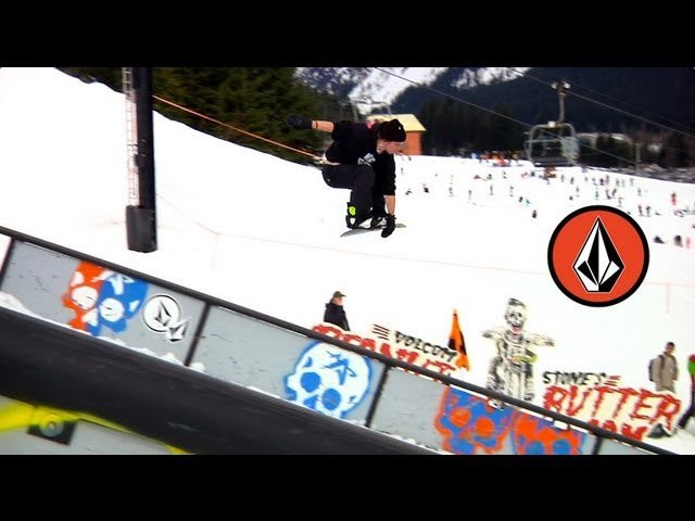 Results:<br /><br />15 and Under Division:<br />1st: Austin Buza<br />2nd: Keala Cole<br />3rd: Parker Busch<br />4th: Patrick Finigan<br />5th: Michael Johnson<br /><br />16 and Over Division:<br />1st: Daniel Gardiner<br />2nd: Shane Keller<br />3rd: Eythan Frost<br />4th: Justus Hines<br />5th: Matt Robinson<br /><br />Girls' Open Division:<br />1st: Isabella Borriello<br />2nd: Livia Molodyh<br />3rd: Kayla Kobelin<br />4th: Sabrina Patton<br />5th: Ashley Steeno<br /><br /><br />Men's Open Division:<br />1st: Chris Eck<br />2nd: Jeff Hopkins<br />3rd: Petey Pierotti<br />4th: Aaron Cardwell<br />5th: Stefan Krumm<br /><br /><br />Electric's Gooeyest Move Of The Event:<br />Livia Molodyh<br /><br />-Music-<br />Artist: Radio Moscow<br />Song: "Rancho Tehama Airport"<br />Release: VEVC 0031<br />Buy 7": https://store.volcoment.com/item/188420