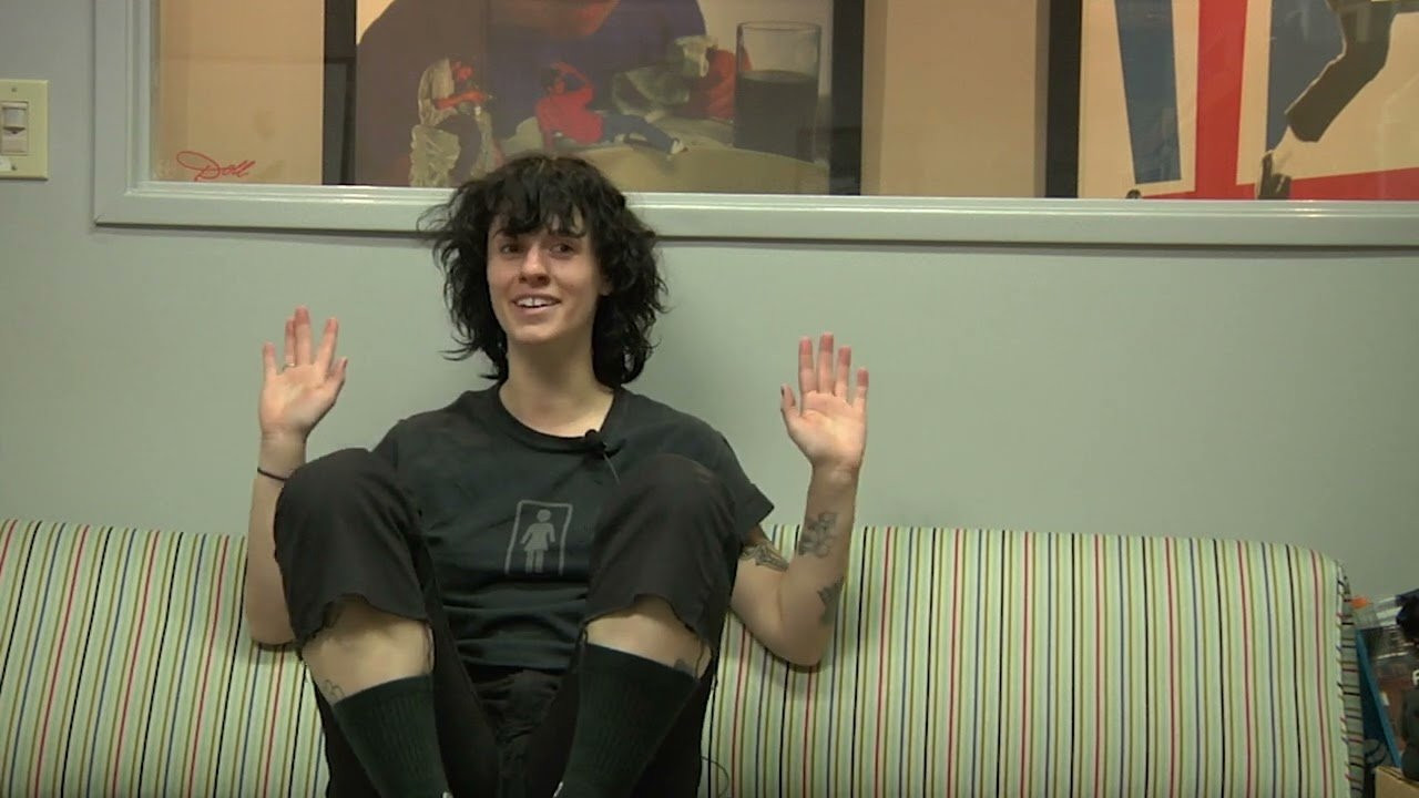 Breezy stops by the couch and brings a special guest...<br /><br />Follow Crailtap on Instagram: http://instagram.com/Crailtap<br />Daily Content and More!: http://Crailtap.com<br />Like Crailtap on Facebook: http://fb.com/Crailtap