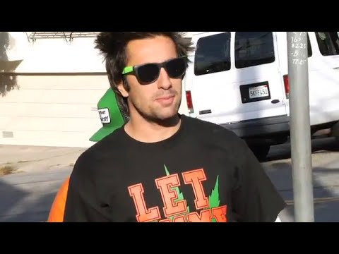 Clip of the Day. A quick dose of SF. Again, best for later.