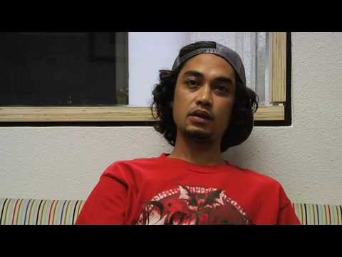 Daniel Castillo with a return visit to The Crail Couch where he answers this very important question, "Do you still get carded?"