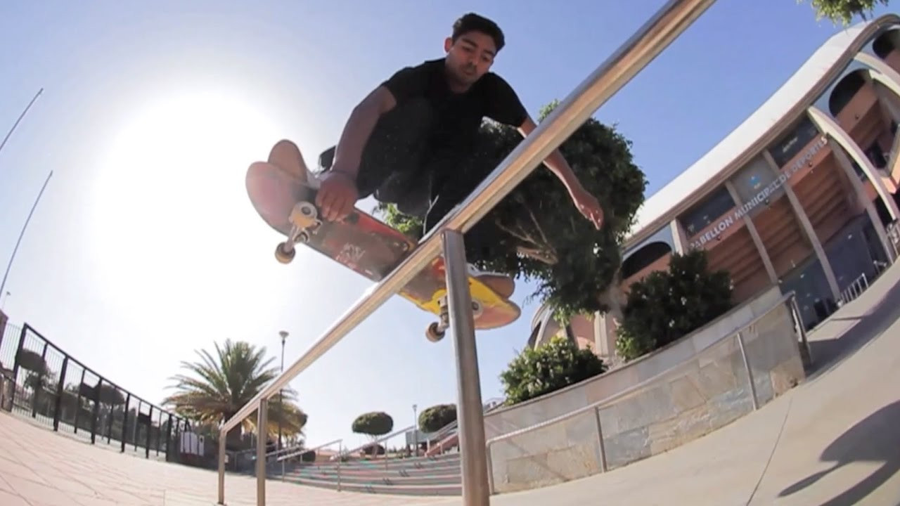 Freshly inducted into the pro ranks, Thaynan has a new part premiering Monday that we know you'll enjoi.<br /><br />Keep up with Thrasher Magazine here:<br />http://www.thrashermagazine.com<br />http://www.facebook.com/thrashermagazine<br />http://www.instagram.com/thrashermag<br />http://www.twitter.com/thrashermag