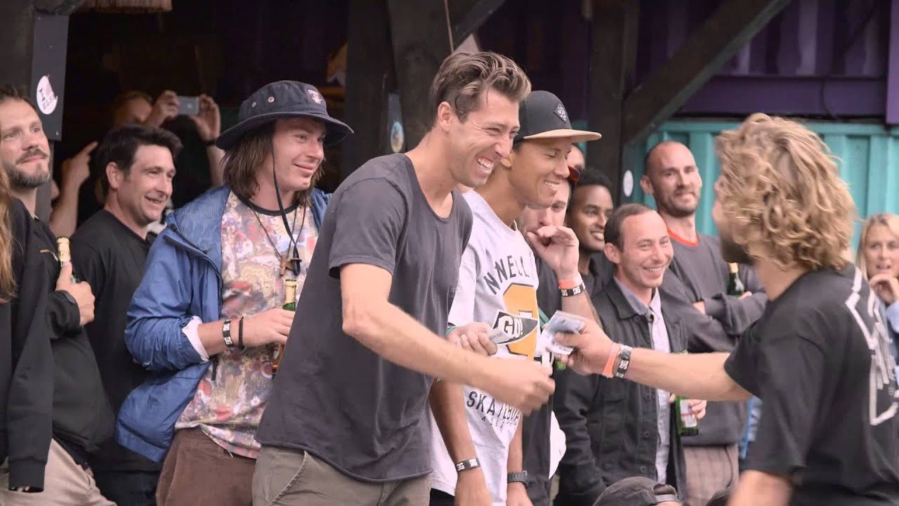 On July 8th DC hosted the official Bright opening party, DC's Smoke on the Water event, in Berlin, Germany. DC team riders Mikey Taylor, Wes Kremer, Evan Smith and Madars Apse were there to hand out more than €5000 for a best trick contest along with musical<br />performances by DJ Premier, Freddie Gibbs and Jeru the Damaja.<br /><br /><br />For more on DC Shoes follow: <br />Facebook.com/dcshoes<br />Twitter.com/dcshoes<br />Instagram.com/dcshoes<br /><br />Track: The Hammer<br />Written By Jeru the damaja<br />Produced by Sabor<br />Record Label hedspinn records<br /><br />Filming & edit: Blam Studio with Niki Waltl & Jo Peters