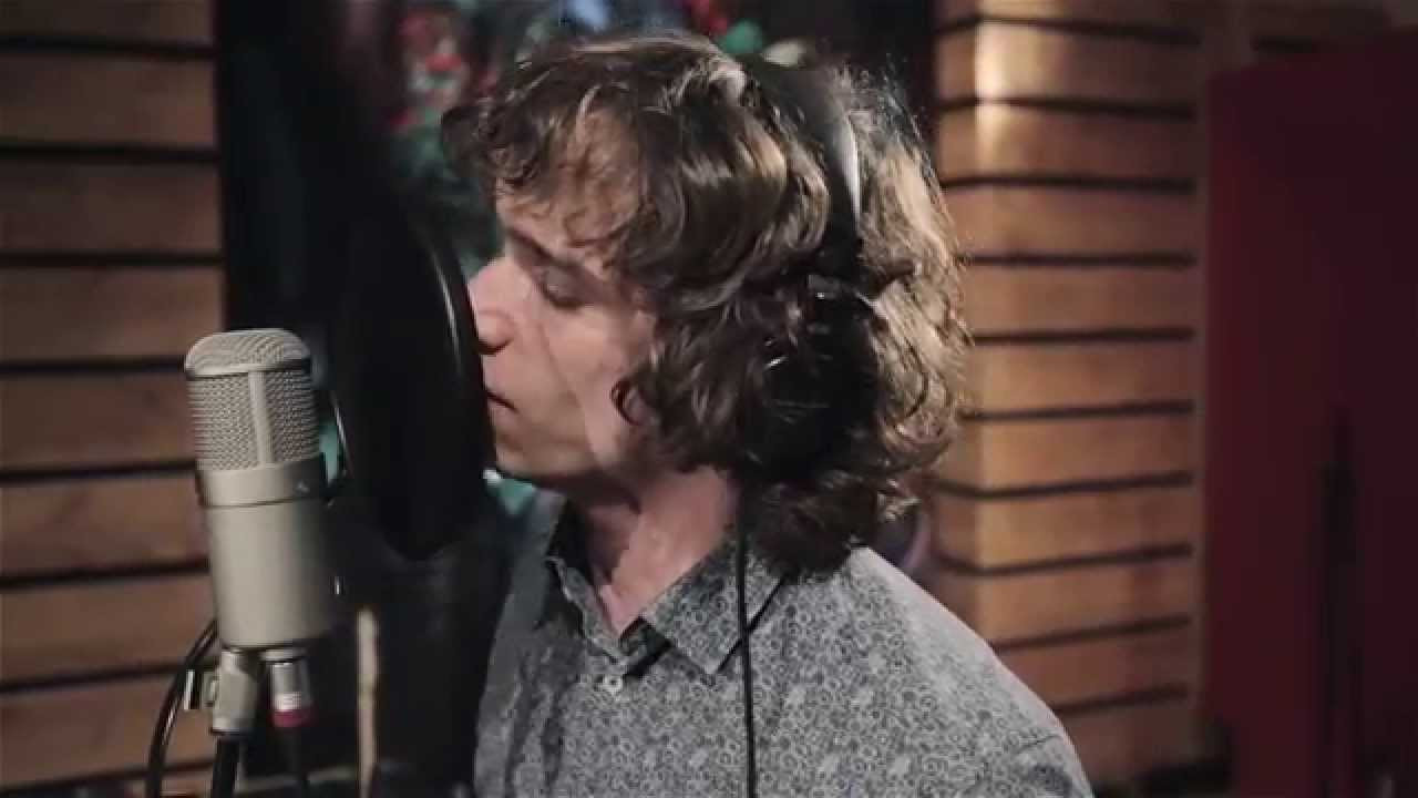 <br />The second instalment of "Track of the Week" from Converse Rubber Tracks Paris. A behind-the-scenes look at Studio 69 as they record their song "Lady Lady"<br /><br />For more information on Studio 69 visit:<br />https://www.facebook.com/groupestudio69<br />http://elstudio69.bandcamp.com/<br /><br />For more information on Rubber Tracks visit: <br />http://www.converse.com/rubbertracks