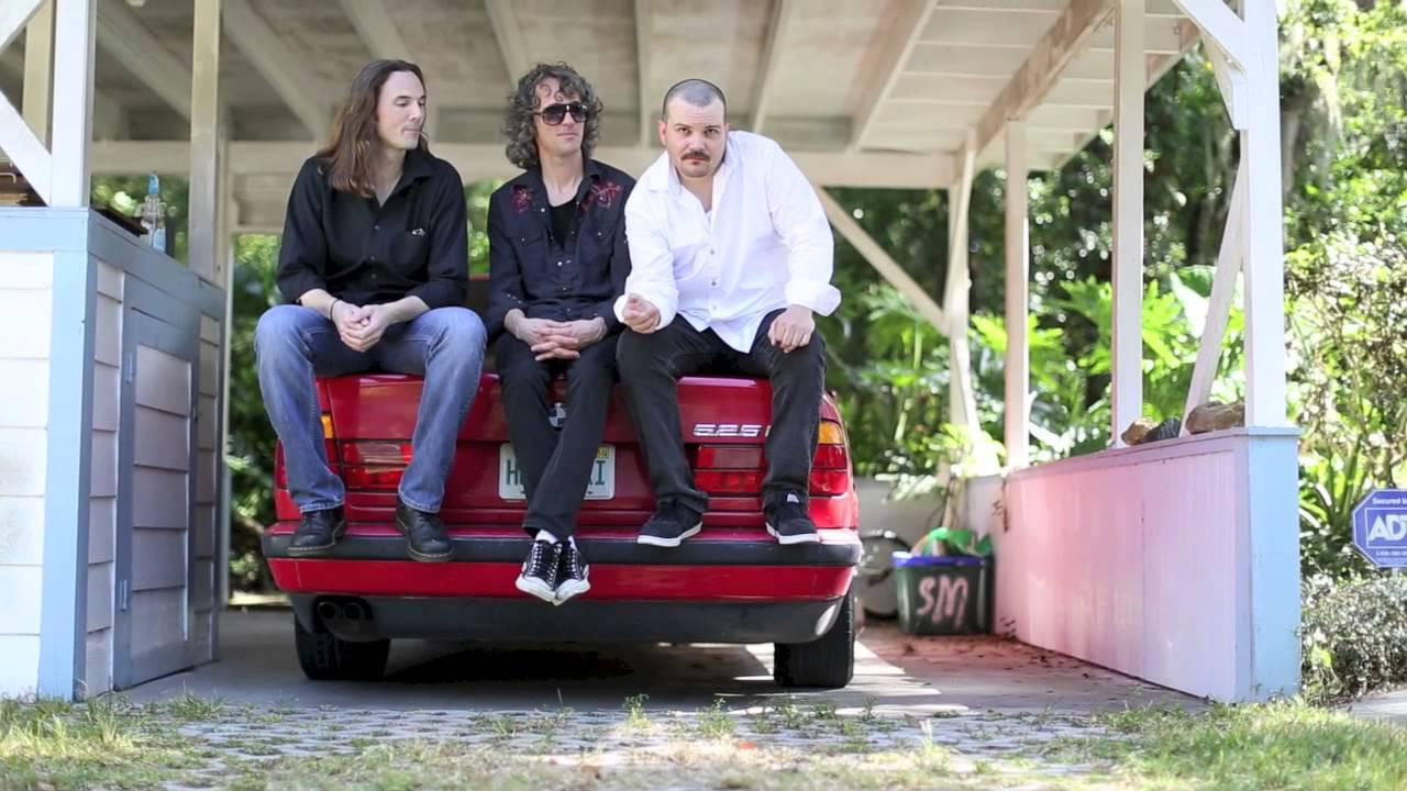 We crash on Floor's home base of Hialeah, Florida, and find out why their forthcoming reunion album is the bomb(string) in the latest installment of Converse x Decibel.