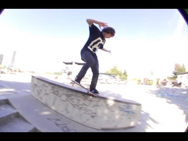 There was a lot of ripping going down at the Bonsor skatepark in Vancouver, Canada for the 2010 Damn Am Canada. The contest was supposed to last 3 days, but due to weather was crammed into one long day. Everyone still showed up and shredded, and it was a great time.<br /><br />Watch Matt Berger winning everything, including finals, best tricks and highest ollie.<br />http://youtu.be/-VNDz_NlxkQ