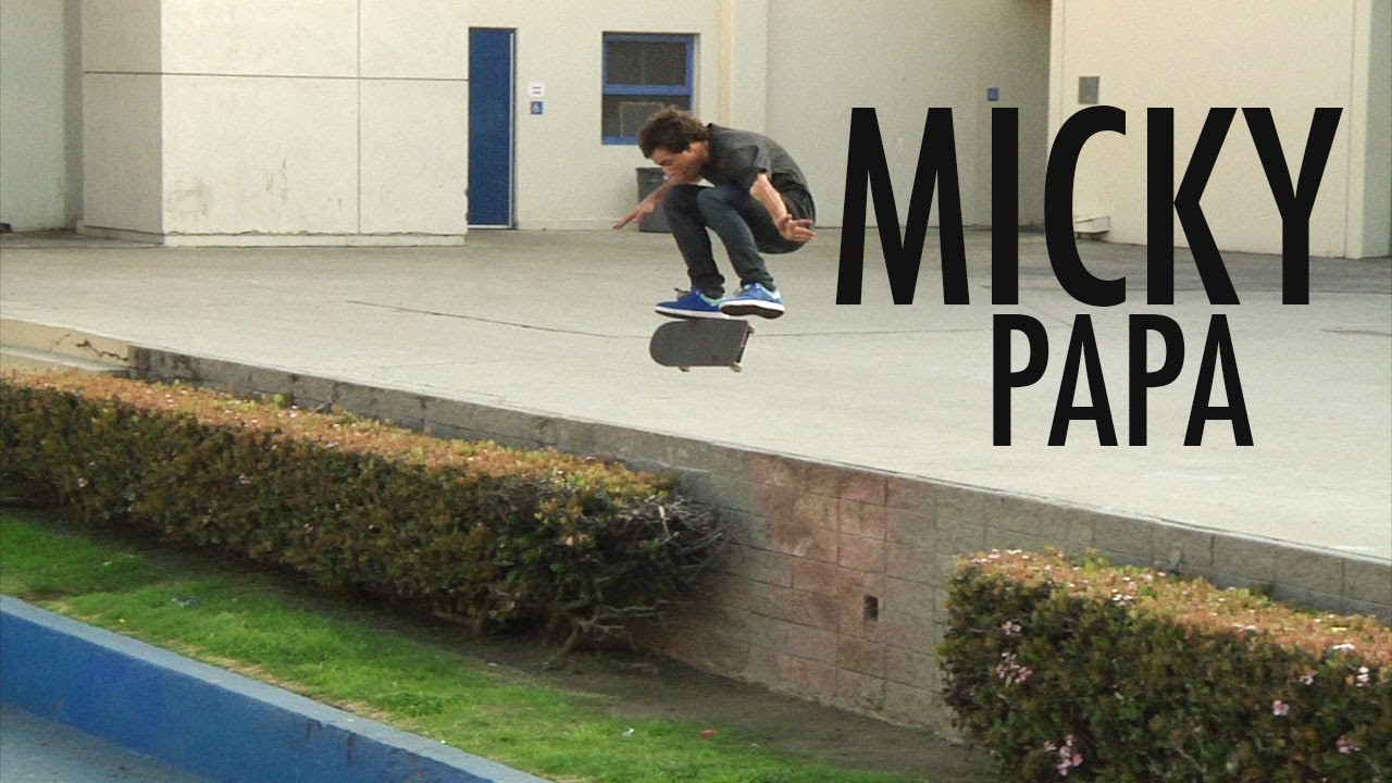 Subscribe for more new video's every Sunday!<br />http://www.youtube.com/user/tomothehomeless?sub_confirmation=1<br /><br />Follow Tomothehomeless<br />@tomothehomeless<br /><br />Facebook: https://www.facebook.com/tomothehomeless<br />Instagram: http://instagram.com/tomothehomeless<br />Twitter: https://twitter.com/tomothehomeless<br /><br />Couple warm up tricks starring Micky Papa.<br />Follow him on instagram<br />@mickypapzzz