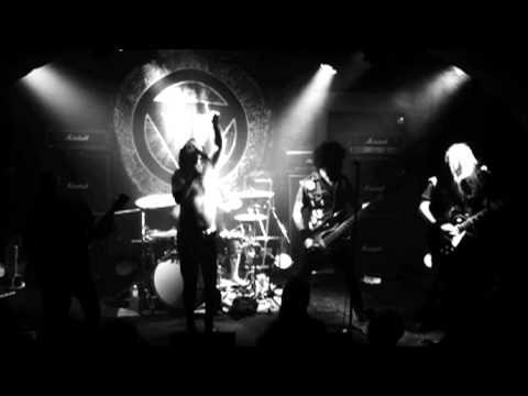 Valient Thorr 2012 European Tour<br />presented by Volcom Brand Jeans:<br />Apr 13 -- Tilburg, Netherlands -- O13, Roadburn Festival 2012<br />More info: http://vol.cm/valientthorr2012eurotour