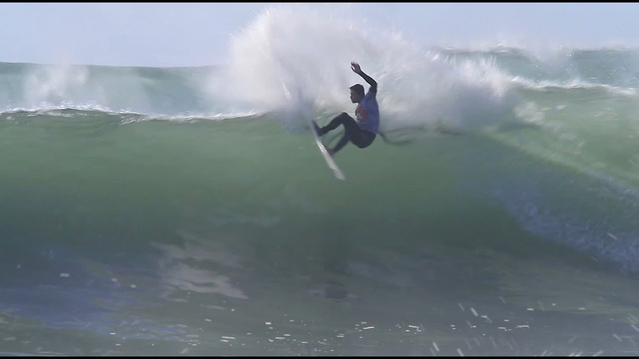 The Greatwhite Surf Series went down this past weekend at 26th Street in sunny Santa Cruz, Ca. We pulled up to the beach in the morning as the sun peeked over the mountains and lit up the Pacific Ocean. Our Jaws hit the floor as a meaty 6-8 ft approached. So we gathered the parents and competitors to make a decision and it was a unanimous, we were a go! We signed up over a 100 competitors and sent the Juniors in the water for their early morning beat down. For full event recap, click here: http://vol.cm/yeeaiy <br /> <br /> RESULTS<br /> <br /> PRO-AM<br /> 1. Anthony Ruffo - $500.00<br /> 2. Randy Bonds<br /> 3. Dylan Moon<br /> 4. Jeremy Scribner<br /> 5. John Wilson<br /> 6. Shaun Burns<br /> <br /> JUNIORS<br /> 1. Kadin Panesi - $250.00 Muscle Milk<br /> 2. Xica Hansen<br /> 3. Cole Walter<br /> 4. Willie Eagleton<br /> 5. Austin Simpkins<br /> 6. Deva Kane<br /> <br /> GROMS<br /> 1. Nic H'dez<br /> 2. Jake Davis<br /> 3. Brogie Panesi<br /> 4. Carlos Carpenter<br /> 5. John Mel<br /> 6. Colt Ward<br /> <br /> GIRLS<br /> 1. Frankie Harrar<br /> 2. Danny Dean<br /> 3. Selah Bartlett<br /> 4. Ashley Held<br /> 5. Monica Thatches<br /> 6. Melissa Boyd<br /> <br /> SQUIDS<br /> 1. Wyatt Walter<br /> 2. Zane Booth<br /> 3. Burkley Eggers<br /> 4. Fisher Baxter<br /> 5. Luca Panesi<br /> 6. Santiago Hart<br /> <br /> Electric Volt Thrower<br /> Willie Eagleton - $100.00<br /> <br /> - Music -<br /> Song: "Show Down"<br /> Artist: Valient Thorr<br /> Release: Total Universe Man<br /> iTunes: http://georiot.co/2kFh