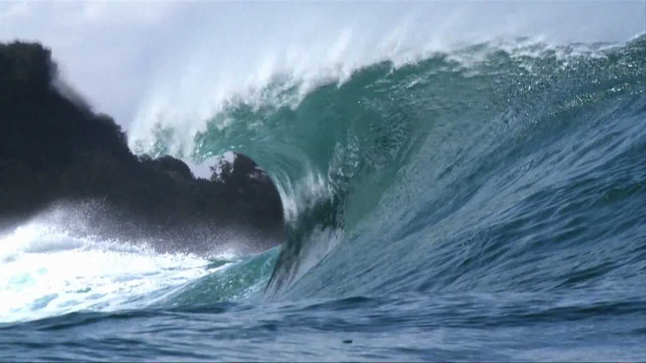 After an action packed morning that saw a huge, shifting, NW swell at Pipe, the event was deemed incontestable at 10:30 am and has been cancelled for the day.. Here are some of the highlights from before the contest was called off.<br /> <br /> - Music - <br /> Song: "Old Ghost"<br /> Artist: The Lovely Bad Things<br /> Release: New Ghost / Old Waves<br /> iTunes: http://georiot.co/2yQo<br /> 12" Vinyl: https://store.volcoment.com/item/132816