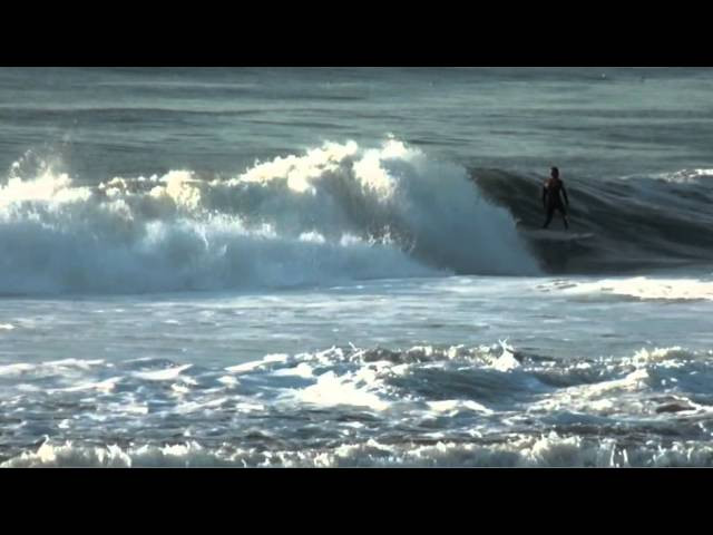 Here is a clip of William Aliotti and Andy Criere scoring sick surf conditions at the superbanks around Hossegor.<br />Enough to make you love winter...