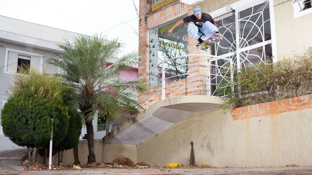 Featuring Leonardo Bodelazzi, Wellington de Oliveira, Leonardo Favaro, Lucas Marques, Yuri Amaro, Anderson Gomes, Leonardo Bibiano, Matheus Lima, Hendrik Santos, Leonardo Adrian, Raphael Soares, Cristofer Silva, Giovanni Franzo, Pedro Frigatto, Mike Mag, Gabriel Felipe, Felipe Rocha, Felipe Munhoz, Giovana Dias, João Pedro da Rocha and Elias Batista.<br /><br />Edited by Lucas Marques.<br /><br />Filmed by the whole crew.