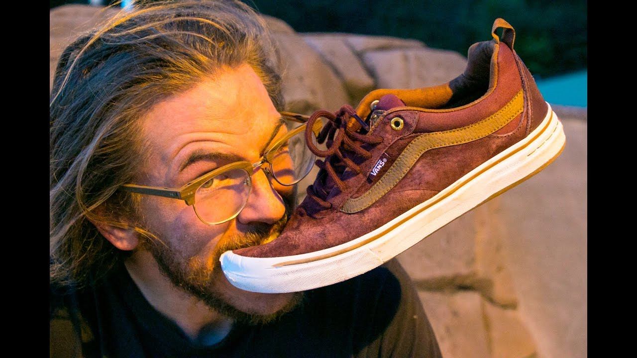 When one of our favorite skaters (and a damn good kickflipper) drops a shoe, you better believe we’re going to put it to the test. We grabbed one of the heaviest shredders in the CCS warehouse, Noah Staller, and stuck him in a pair of these beauties to see how they hold up. Noah has been known to flip in to grinds on his lunch break, so you know this wasn’t too hard for him. He even handled the last 20 flicks in a full line around the park! See how the shoes held up and pick up a pair at CCS.com!<br /><br />SUBSCRIBE to CCS YouTube: http://tinyurl.com/lmje4o6<br />Like CCS on FACEBOOK: https://www.facebook.com/ccs.skate<br />Follow CCS on INSTAGRAM: https://instagram.com/ccs_skate/<br />Follow CCS on TWITTER: http://twitter.com/CCS_skate<br />Check the WEBSITE: http://ccs.com/<br />Don't Forget SNAPCHAT: CCSskate