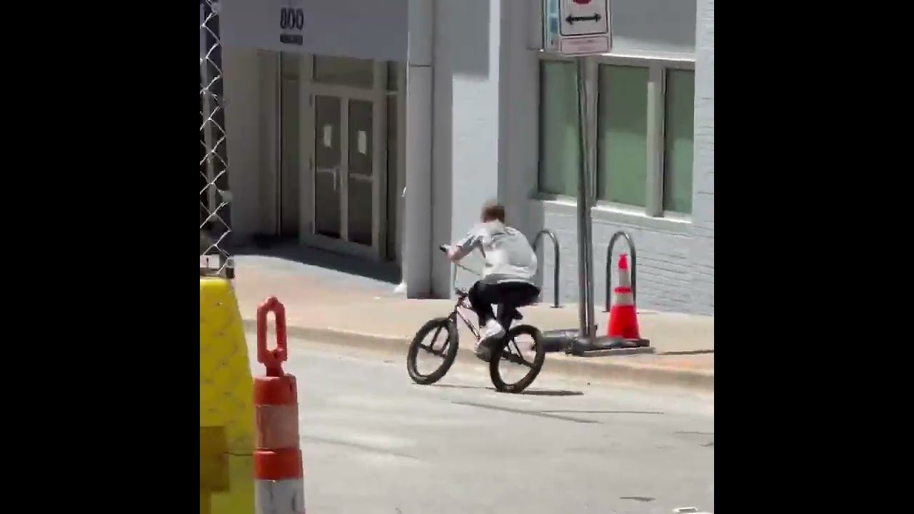 Cult Crew rider Justin Gautreau and his homie Logan Penberg put on a heavy session at an infamous Austin, Texas stair set.<br />https://cultcrew.com<br />#bmx #cultcrew #bmxer #bmxisfun
