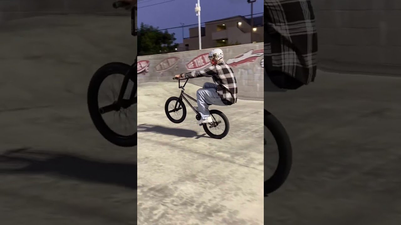 DEVON SMILLIE HAS PERFECT BALANCE! #bmxisfun #cultcrew