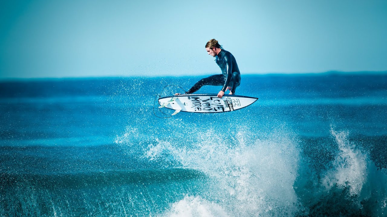 With continual swells, offshore winds, groomed banks and empty lineups, Autumn in Australia is a Surfers dream.<br /><br /><br />Dave Rastovich - Journey Premiun Fleece<br />Jack Robinson - Menace Custom Fleece<br />Jack Freestone - 4 Degrees Custom Fleece<br />Creed McTaggart - Tsunami Acid Custom Fleece<br /><br />http://www.billabong.com/<br />________________________________________­_________<br /><br />Billabong on Facebook: https://www.facebook.com/billabong<br /><br />Billabong on Twitter: https://twitter.com/billabong1973<br /><br />Billabong on Instagram: http://instagram.com/billabong<br /><br />Subscribe to Billabong on Youtube: http://www.youtube.com/billabong