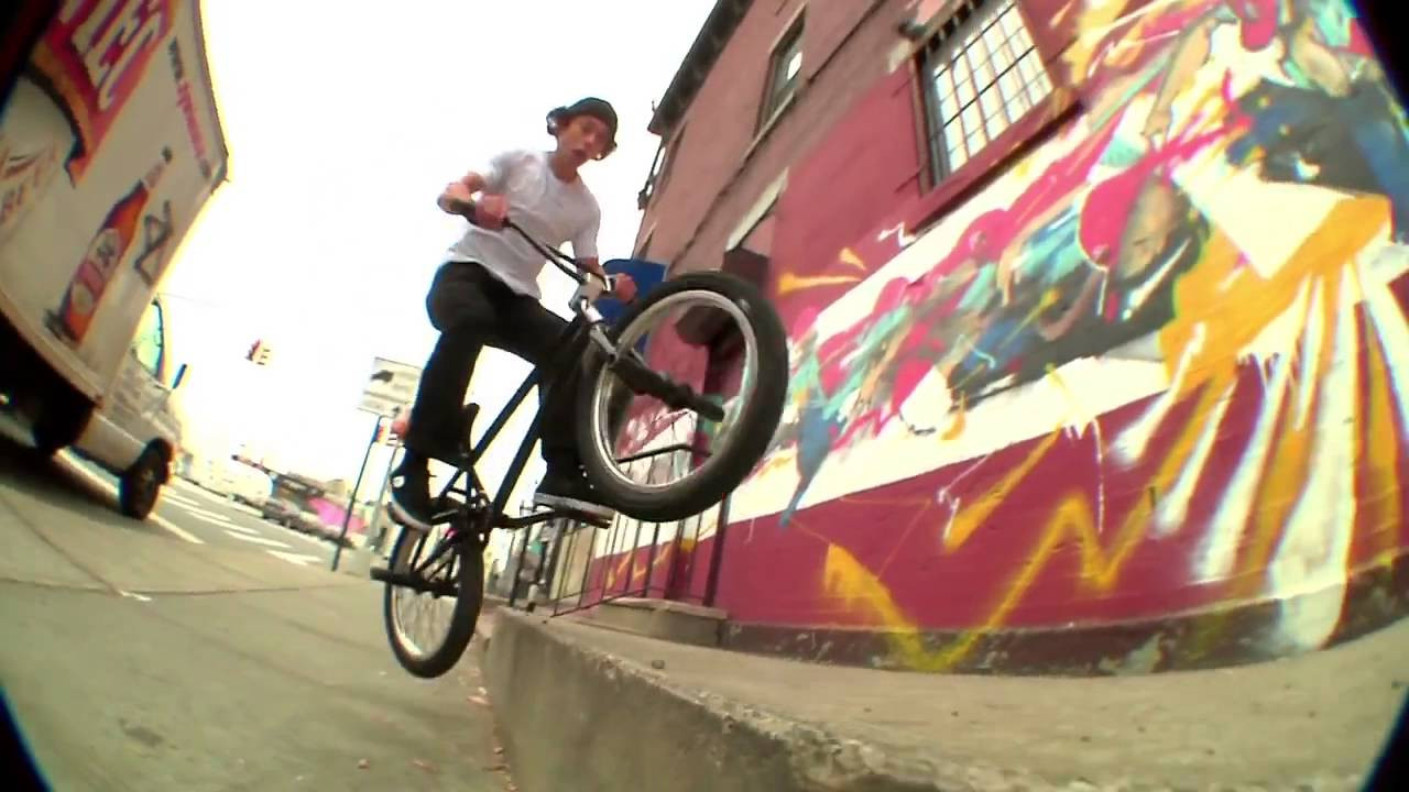 What happens when you take one of the most technical and talented young riders in California and fly him out to the Big Apple for a week of the finest spots on the East Coast? <br /><br />Filmed and edited by Francis Castro.