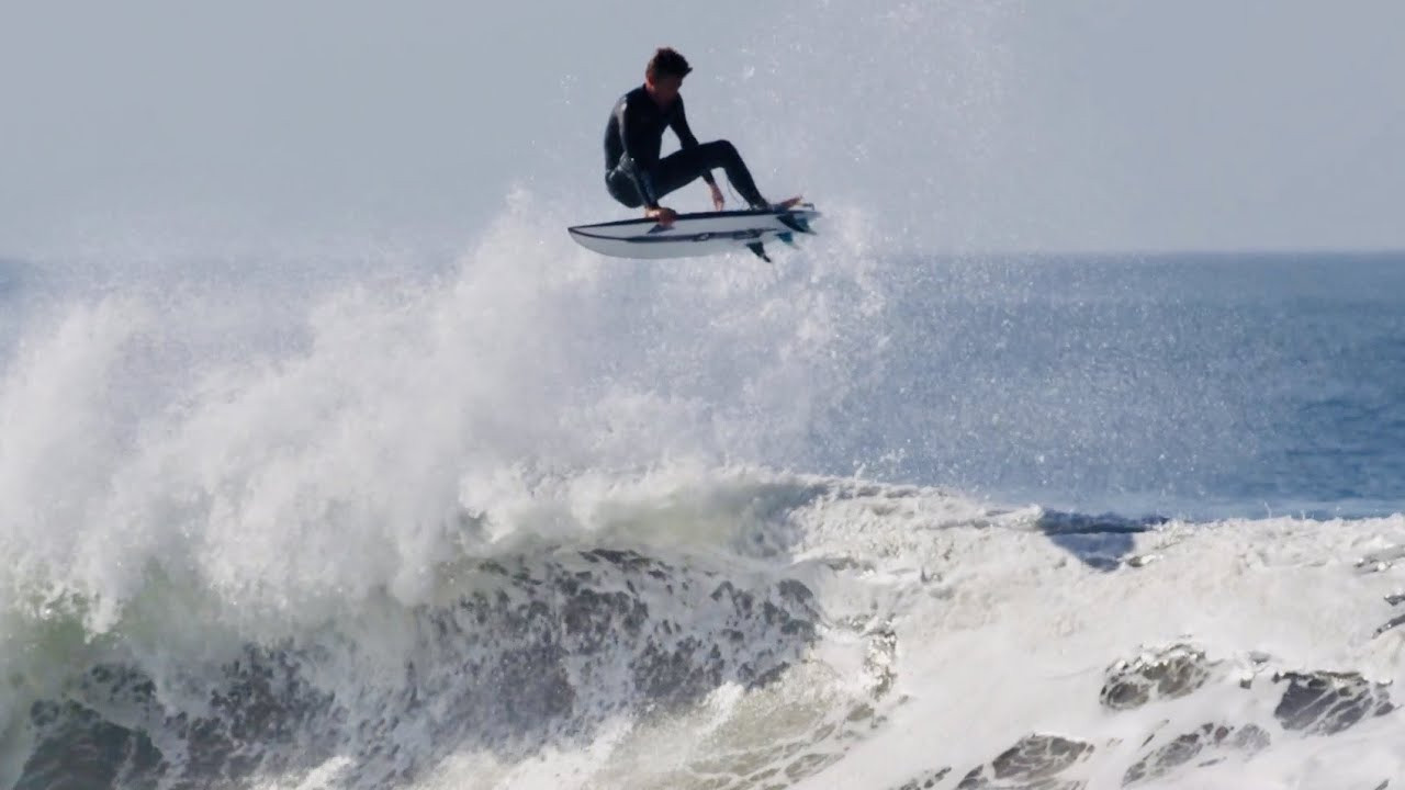 Much More on our Website here: https://bit.ly/KevinRidesElTomoFRKDominatorII<br /><br />Kevin Shulz has a broken hand. And he is not shy about sharing his scariest moment in the ocean.<br /><br />He hasn’t got any hesitations either when it comes to discussing the intricacies of his air game and what might make his make rate so high.<br /><br />He is generous too.<br /><br />Kevin asked if we could give away one of his Dominator II’s in this episode of The Wire Podcast. So we are going to. If you didn’t win a Dominator II playing Wave Invaders, this is your back up chance. Sign up at the link above for Kevin’s email list to get updates on his surfing, his travels and more. <br /><br />We’ll pick one email address at random at 12:00 Noon PST on Monday December 7th, and we’ll send you his 5’4 Dominator II; freshly stickered with an Action Pad he applied himself. For you. Or for your friend – because if Kevin’s 5’4 doesn’t suit your dimensions, you can become your friend’s favorite Santa Claus in December.<br /><br />Enjoy this episode, and find more wherever you listen to podcasts by searching 'The Wire by Firewire Surfboards'.