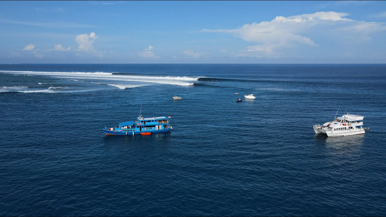 There are an abundance of dreamy setups around the Mentawai Islands, and Telescopes is definitely one of the best in the Tua Pejat area. <br /><br />It can get a lot bigger and better than in this video, but it was still a load of fun out there with some very long rippable rides and the odd cover up.<br /><br />We're excited to be partnering with www.surf-forecast.com - the best free forecasting website out there. Please check out their site for over 7,000 surf locations and free 12 days forecasts.<br /><br />If you like the content, please subscribe to the channel here: http://bit.ly/2NPrV5H<br />_____________________________<br /><br />OUR AMAZON STORE: https://www.amazon.com/shop/globalzoo-surfingvideos?ref=ac_inf_tb_vh <br /><br />GEAR WE USE FROM AMAZON: <br /><br />Our camera: https://amzn.to/3XHjiMe <br />Our drone: https://amzn.to/3HauKJg <br />Our main lens: https://amzn.to/3Jo9qCU <br />Our other lens: https://amzn.to/3Ji9XWW <br />Our main tripod: https://amzn.to/3Y6yUZG <br />Our second tripod: https://amzn.to/3Hh9EsJ <br />Our second tripod head: https://amzn.to/3WPpsbQ <br />Our camera bag: https://amzn.to/3HdvTzH <br />The laptop we edit on: https://amzn.to/3Hdwb9L <br />Our external hard drive: https://amzn.to/3Y2lJc0 <br /><br />_____________________________<br /><br />Social media accounts:<br />Instagram: https://www.instagram.com/global.zoo.co/?hl=en<br />Facebook: https://www.facebook.com/Global.Zoo.Co<br /><br />_____________________________<br /><br />DISCLAIMER <br />Some of the links above are affiliate links, where I earn a small commission if you click on the link and purchase an item. You are not obligated to do so, but it does help fund these videos in hopes of bringing value to you! <br /><br />#Surfing #Surf #Indonesia #Mentawai #GlobalZoo #SurfForecast