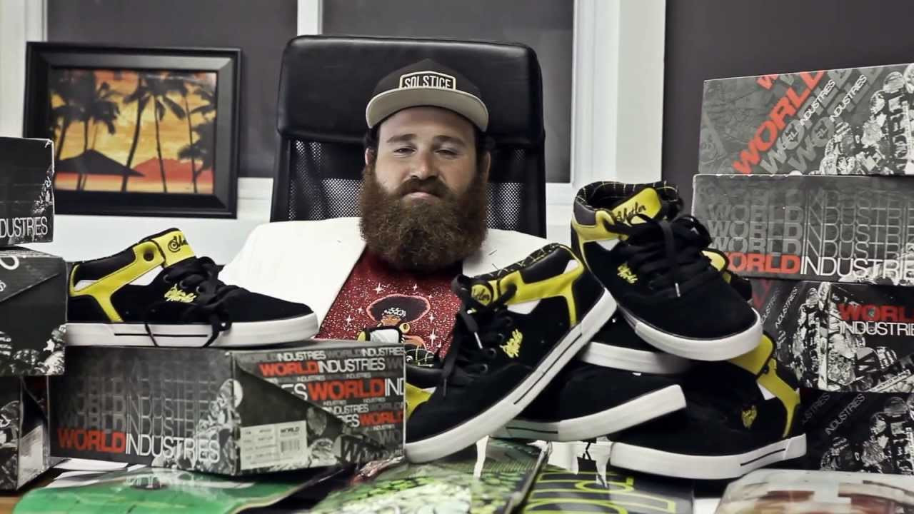 Anthony Shetler's Do or Pie buddy,Ramsey is enjoying the good life from all the money made off hustling Shetler's Mid tops. But Shetler wants his cut of the action. Watch the original here. http://bit.ly/Shetler_Mid
