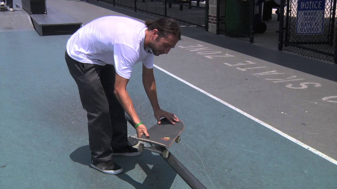 World Pro Derek Fukuhara teaches you how to Switch Feeble Grind.