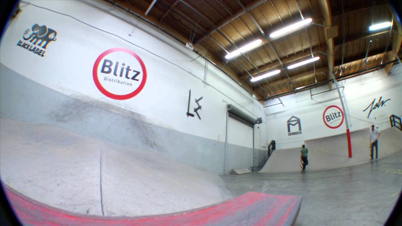 Bryan Whalen, Derek Fukuhara, Ben Fisher, Dustin Henry, and Issey Yumiba skating the Blitz Warehouse for this quick edit. filmed/Edited by: Bryce Pagter