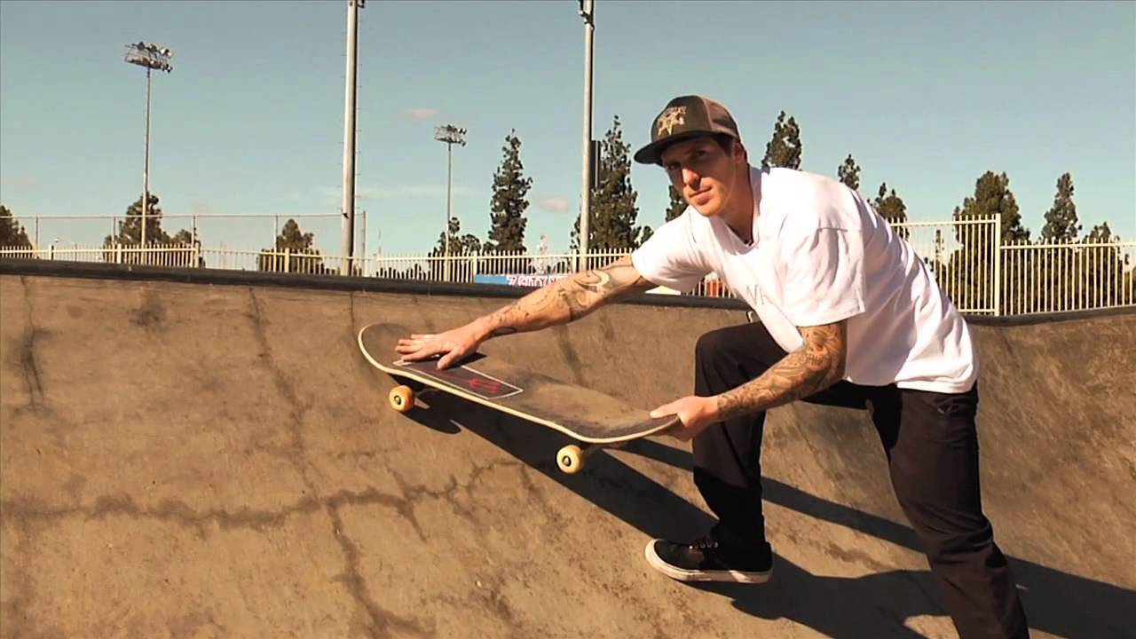 Mike Franklin shows you the steps behind rolling away from a backside crail.