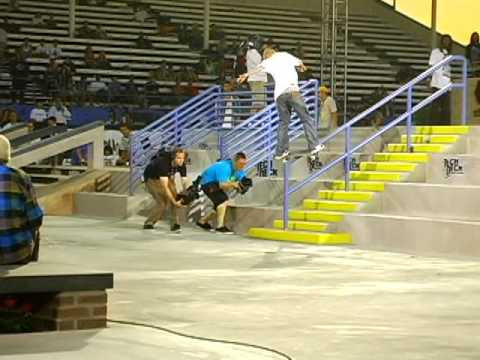 Footage of Kurtis ripping in the qualifiers of Maloof 2009
