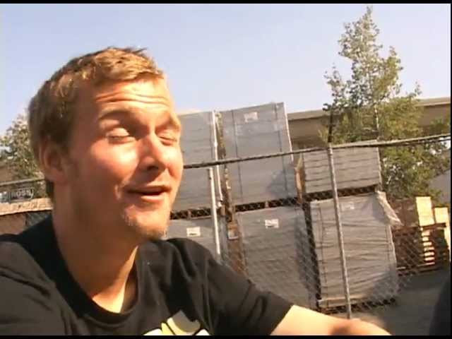 Check out what the Blind team has been up to. This week Danny Cerezini, Sean Sheffey, Ronnie Creager, Filipe Ortiz, Jake Duncombe, and Morgan Smith are keeping it fun for the weekend.