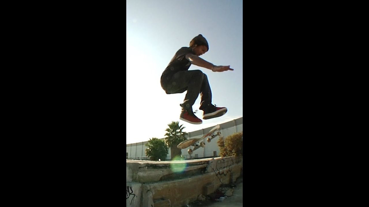 Wild one from Cameron Padilla seen back in the openers of issue 11!👀<br /><br />➡️Go back and give it a watch at the link in our bio!<br /><br />#Skateboarding