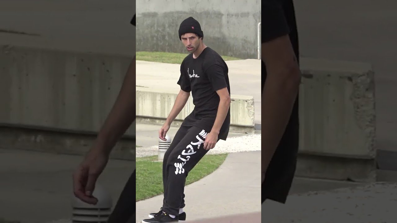 Mike Piwowar wins the battle on this HEAVY switch backside flip seen in his section back in issue 6! 🔨<br /><br />Go back and give it a watch on our channel! 📺<br /><br />#Skateboarding #Shorts #ShortsVideo