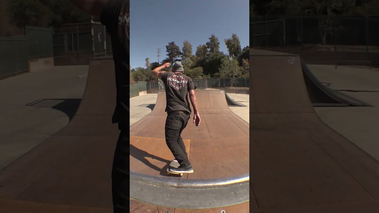 No one skates a mini ramp quite like Chris Haslam! 💥 As seen in "Lounge'in with Legends" back in issue 4!<br /><br />➡️Go back and give it a watch on our channel!<br /><br />#Skateboarding #SkateboardingIsFun #Shorts #ShortsVideo