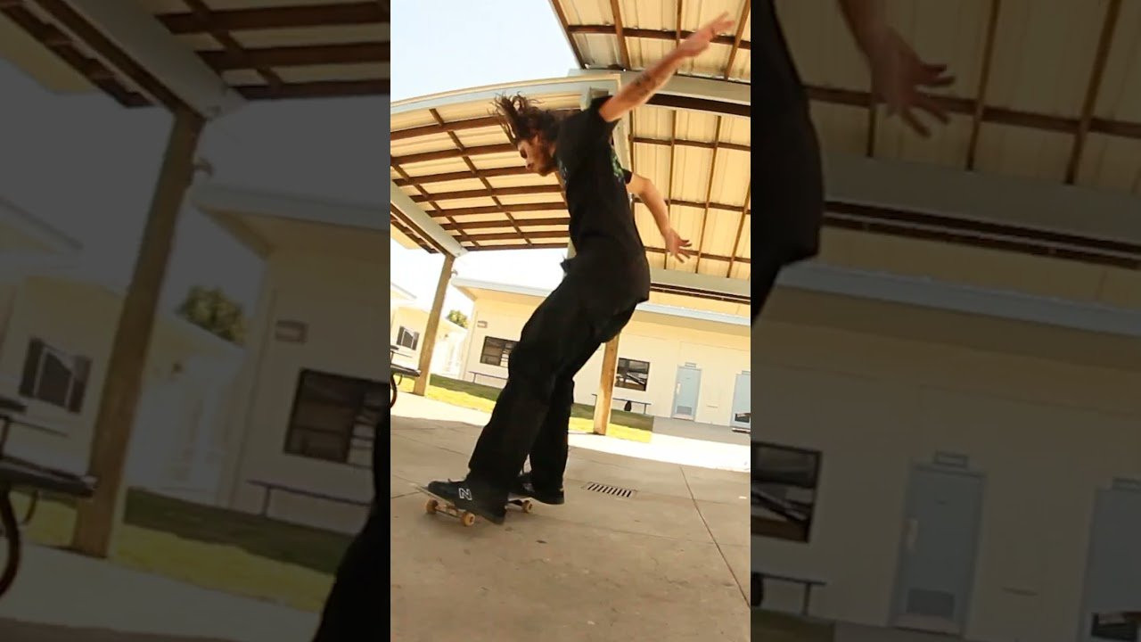 Dave Bachinsky sliding into the openers of issue 4💥<br /><br />➡️iDabblevm.com for more!<br /><br />#Skateboarding