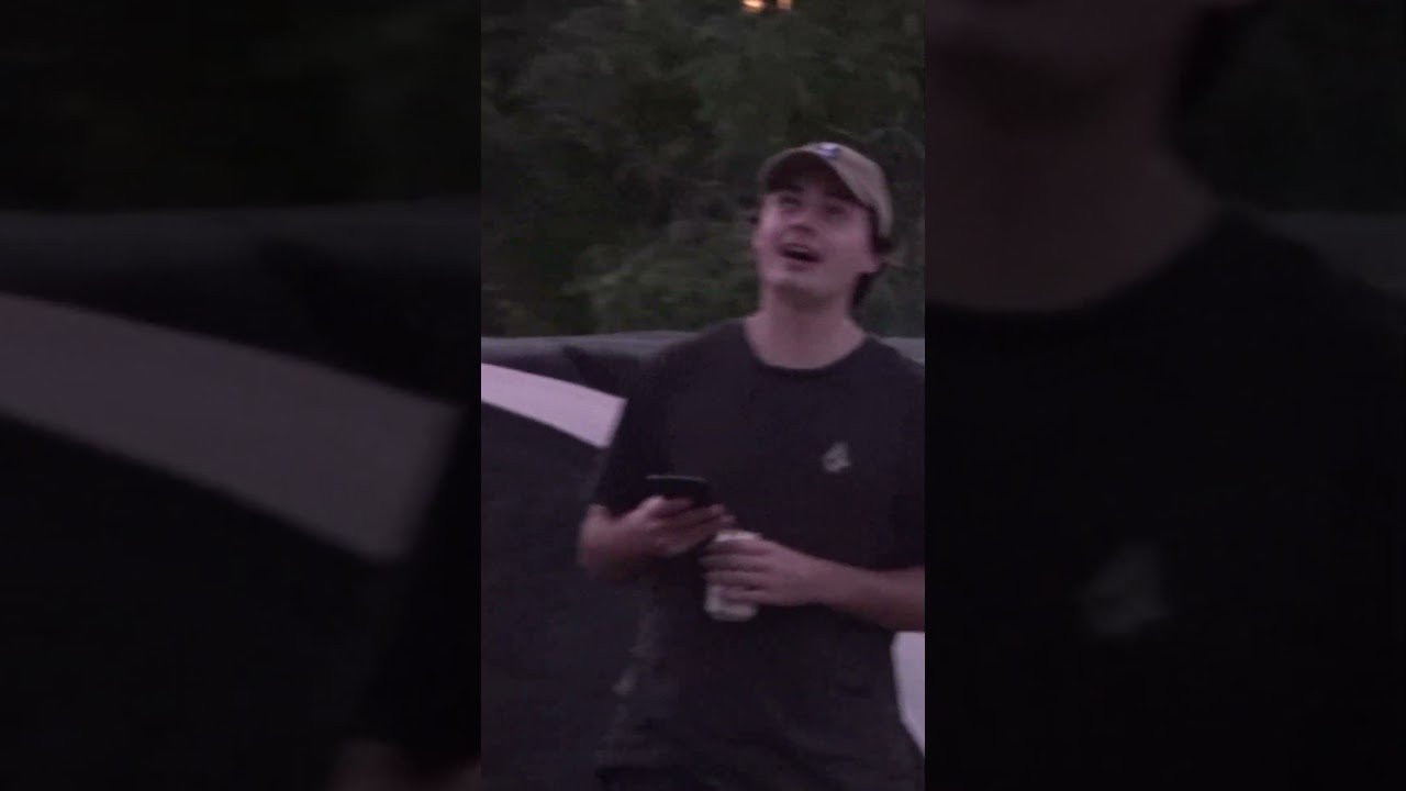 That's one way to back someone up🤯 Elliot Sloan flies across and out to back up Danny Way in the openers of issue 5!<br /><br />Go back and give it a watch for more! ➡️ iDabblevm.com<br /><br />#Skateboarding