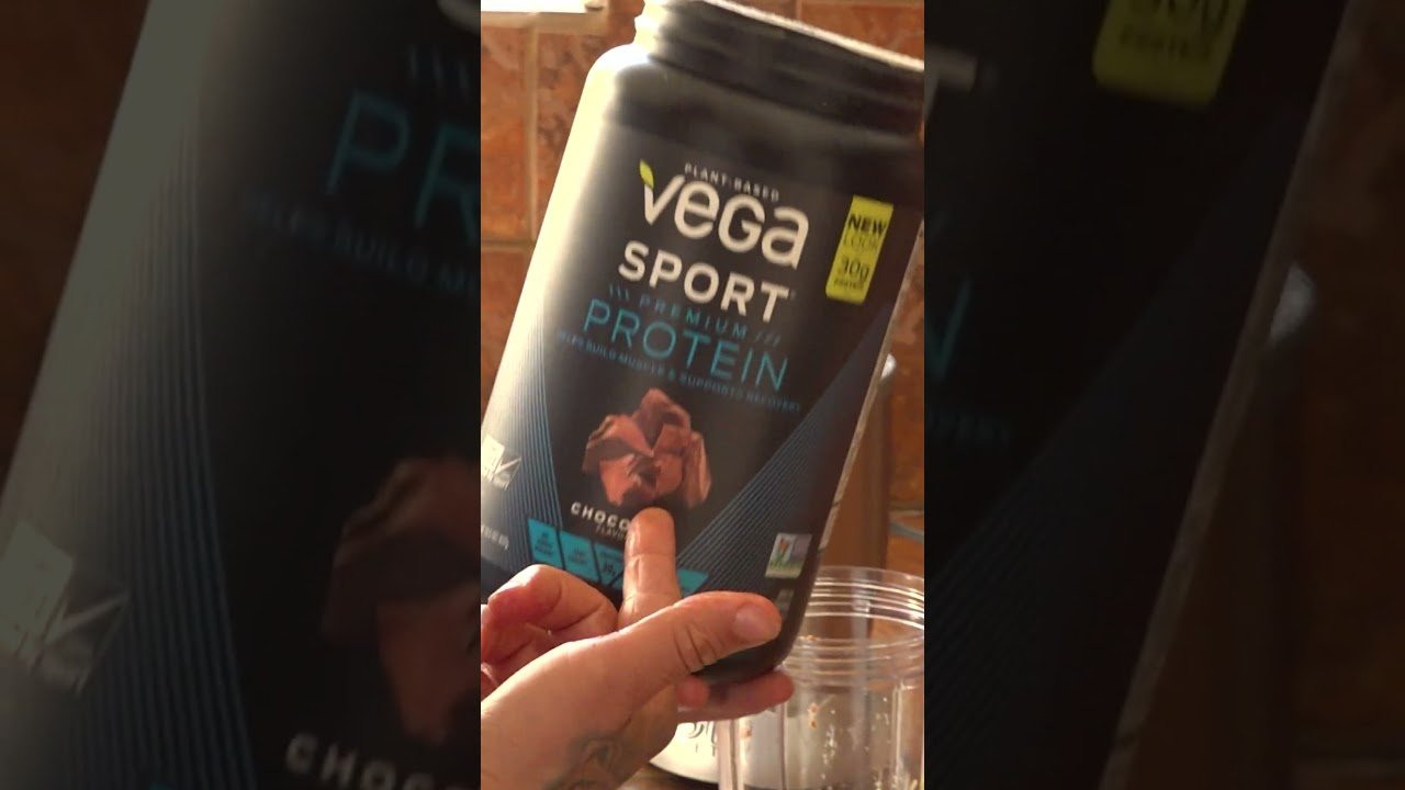 Neen Williams breaking down how easy it is to put together something healthy 💪<br /><br />Cut from "Staying Healthy with Neen Williams"- Give it a watch on our YouTube channel if you've been trying to get your diet right ✔️<br /><br />#Skateboarding #Shorts #ShortsVideo