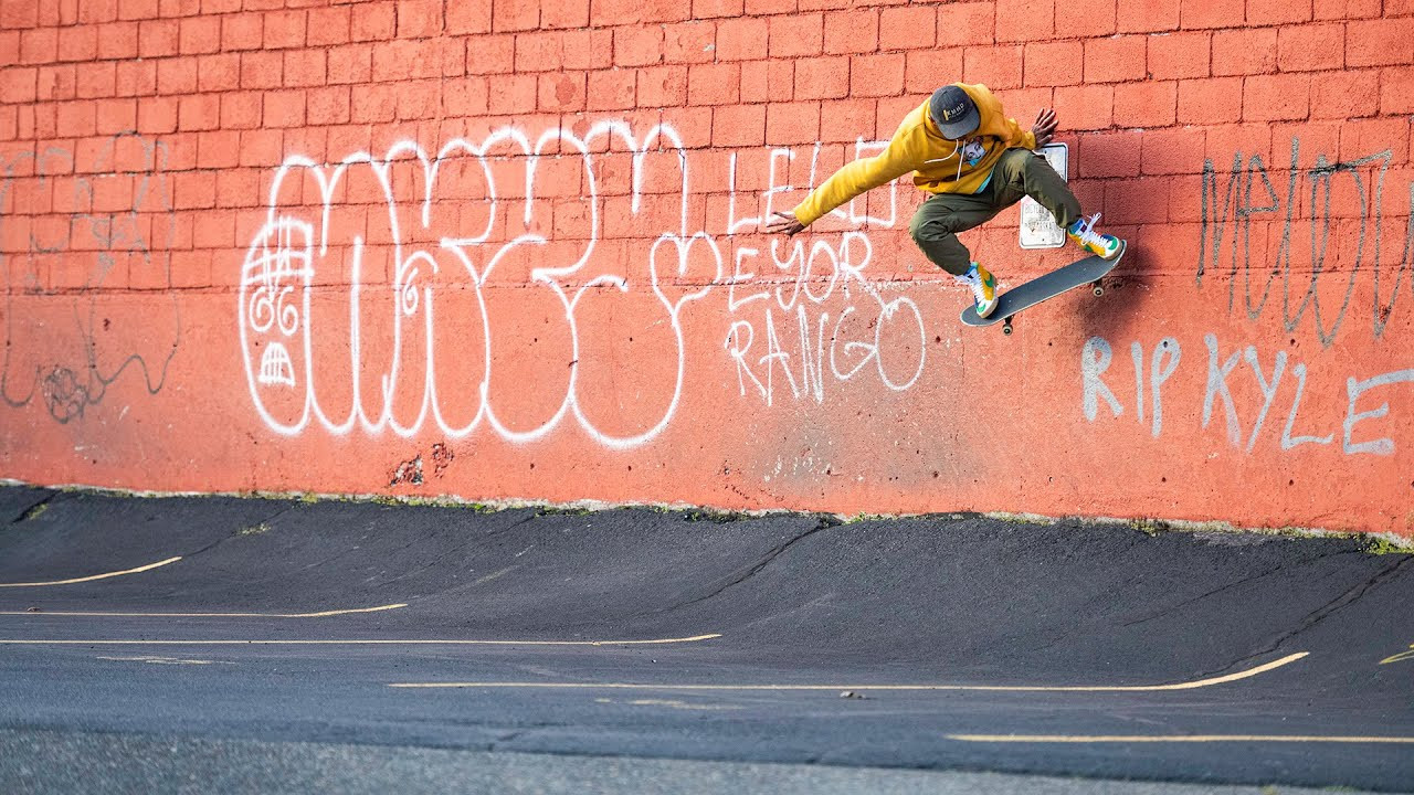 The Killing Floor team roll through Portland, Oregon for their latest apparel collection for Nike SB. Featuring Tameron Eaglehorse, James Alby, Tino Rincon, Tyree Johnson, and John Vitale.<br /><br />📹 Seth Haupt<br />🎬 Eric Danescu<br />🎶 Omari Jazz<br /><br />The Killing Floor capsule collection is available starting May 15 in select skate shops and May 19 in SNKRS.<br /><br />See more at https://www.nikesb.com/articles/the-killing-floor<br /><br />More from Nike Skateboarding<br />Official website: https://www.nikesb.com/<br />Instagram: https://www.instagram.com/nikesb <br />Twitter: https://twitter.com/nikesb