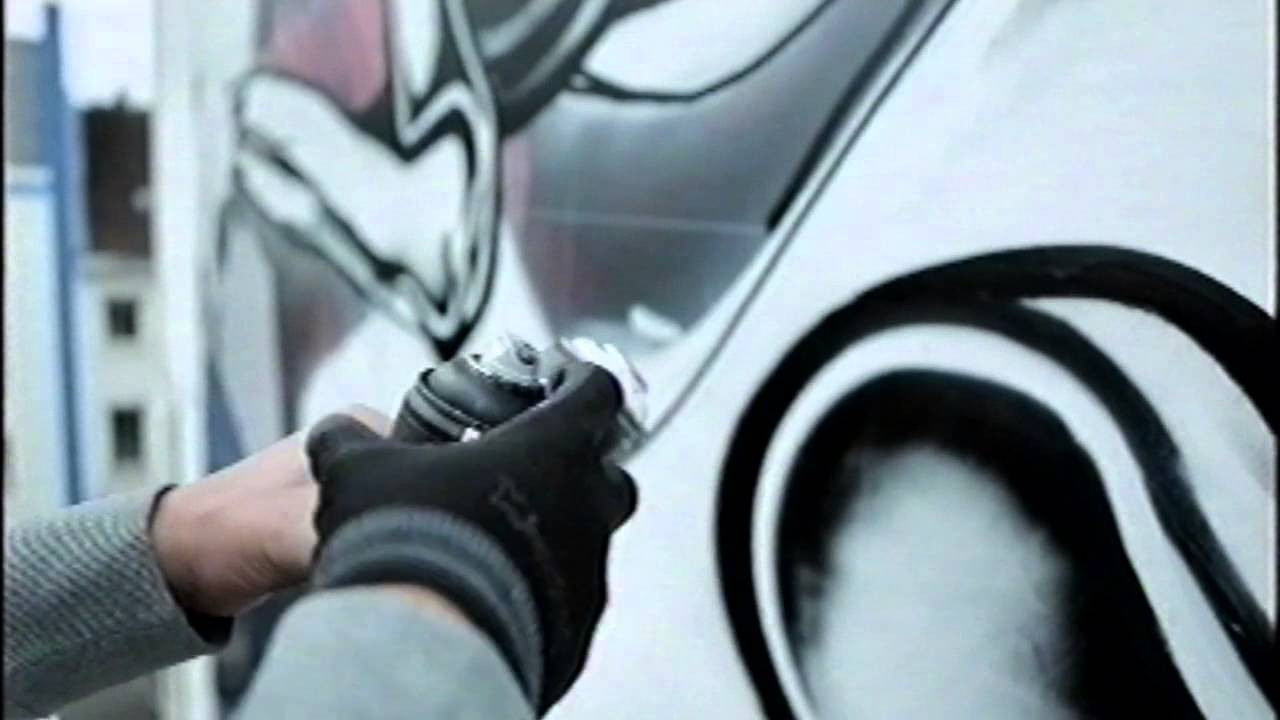 Hamburg street artist Mr. Ojey took spray paint to add his own #GetLoud twist to our billboard.<br /><br />Find out more about Mr Ojey here: http://mrojey80.tumblr.com<br /><br />Track: Dark City "Cigarette"