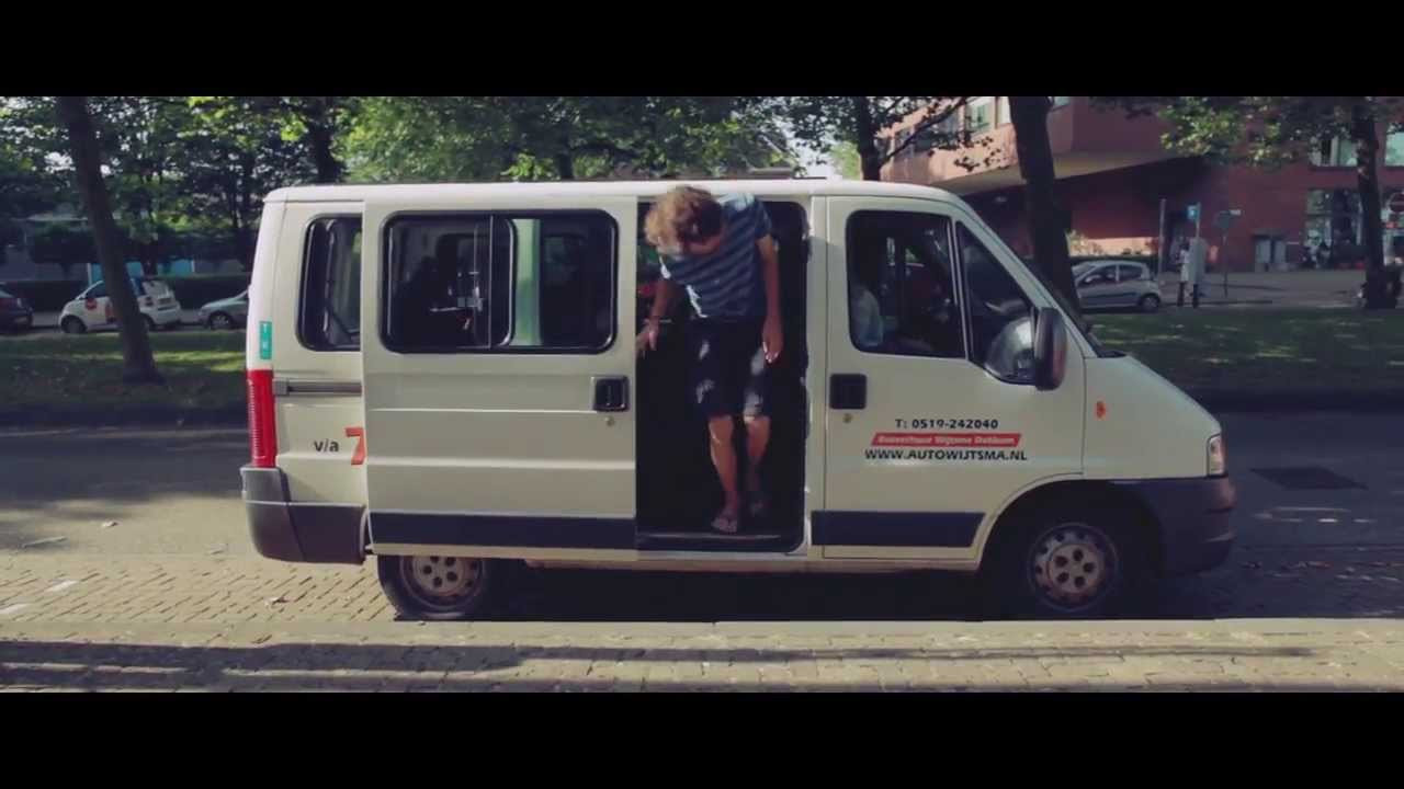 The single "Drag" by The Future's Dust is this week's "Track of the Week". Recorded at the Converse Rubber Tracks studio in Amsterdam, the five members of the band entered the studio and jumped right into learning about the equipment that was available to them to record their original track. Hear how the band came together and watch them record the single "Drag" at Converse Rubber Tracks in Amsterdam.<br /><br /><br />For more on The Future's Dust visit:<br />http://www.thefuturesdust.com/<br />https://www.facebook.com/thefuturesdust<br />https://twitter.com/TheFuturesDust<br />http://instagram.com/thefuturesdust<br /><br />For more on Converse Rubber Tracks, check out:<br />www.converse.com/rubbertracks