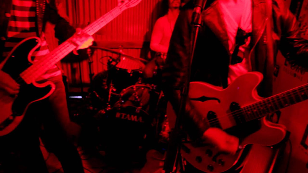 Little Barrie performing "I Can't Wair" live from Red Light Radio's pop-up studio in the Fader Fort.<br /><br />For more Red Light Sessions, head over to http://www.redlightradio.net/sessions