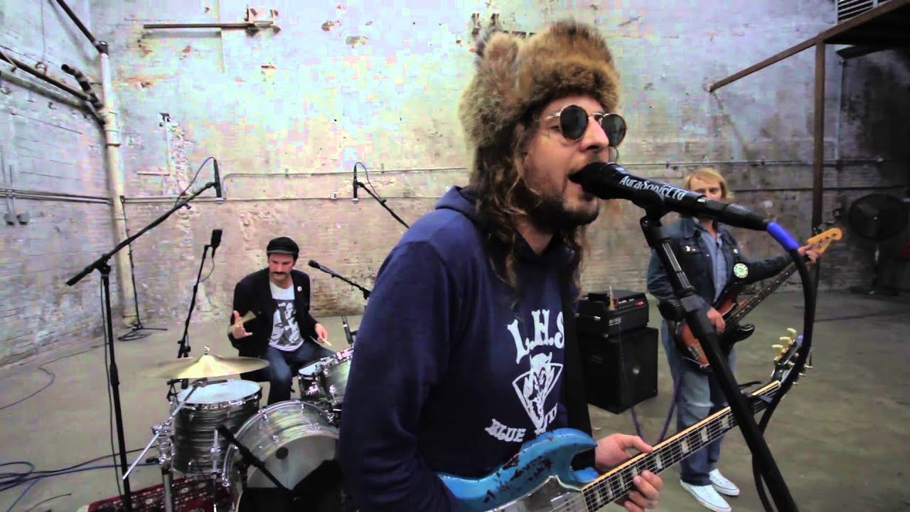 King Tuff showed up to the 1896 building with a fighting spirit, hand-painted Chucks, new-found Boots, and a sound fit to pull paint off the walls. Led by Vermont-born-LA-bred legend Kyle Thomas, the band's appeal and sonic brilliance gets better with every record. Check out their newest single "Screaming Skull," out now on SubPop<br /><br />More on King Tuff:<br />https://twitter.com/KINGTUFFY<br />https://www.facebook.com/kingtuffy<br /><br />More on Converse Rubber Tracks:<br />http://www.converse.com/rubbertracks<br /><br />More on Converse boots:<br />http://www.converse.com/boots