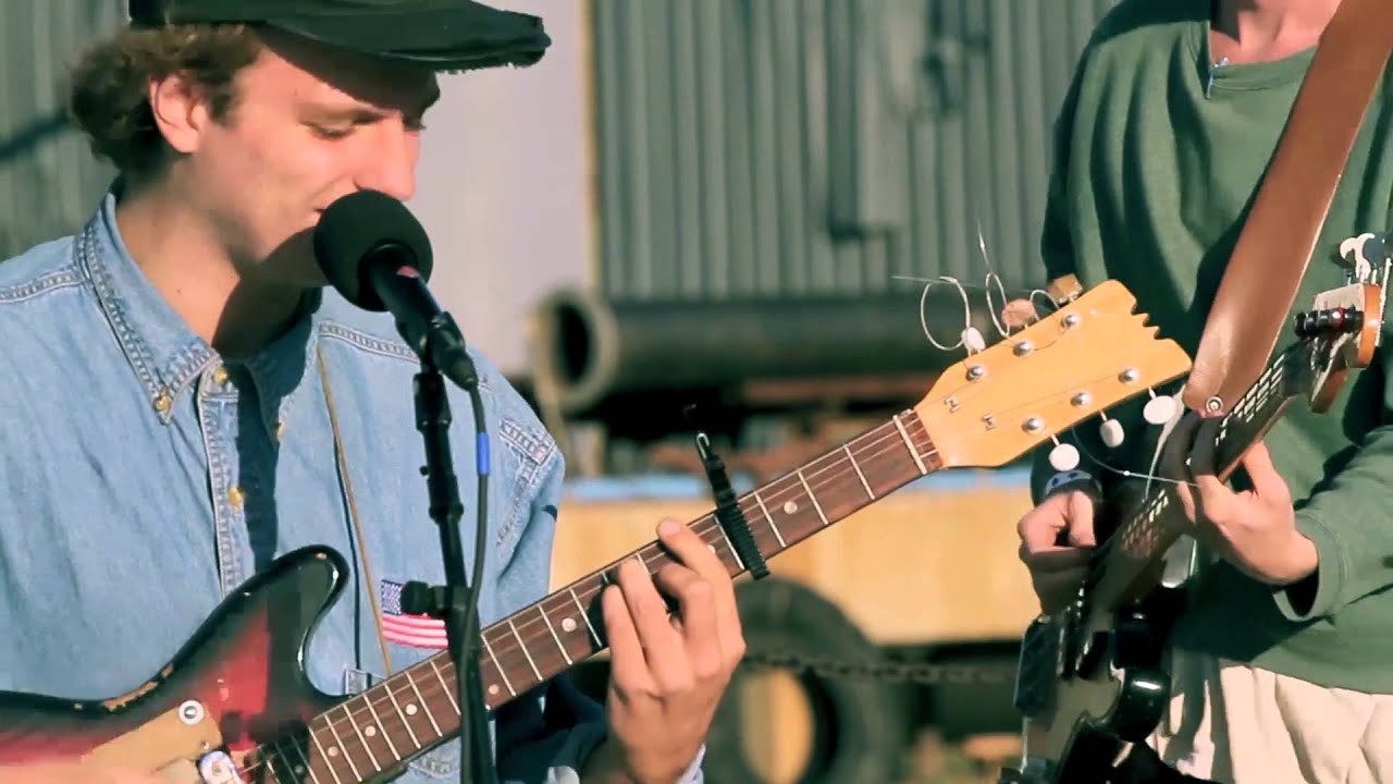 Mac DeMarco is quickly establishing himself as Brooklyn's preeminent singer songwriter. The 22 year old and his band visited us at the Brooklyn Navy Yard and planted themselves amid the industrial chaos; what resulted was a warm and gorgeous version of "Cooking Up Something Good, " off his recently released record 2, for our Ready, Set Get Lost series. <br /><br />For more on Mac DeMarco:<br />https://twitter.com/Msldemarco<br />http://macdemarco.bandcamp.com/<br /><br />For more on Converse Rubber Tracks:<br />http://www.converse.com/rubbertracks<br /><br />For more on Converse boots:<br />http://www.converse.com/boots