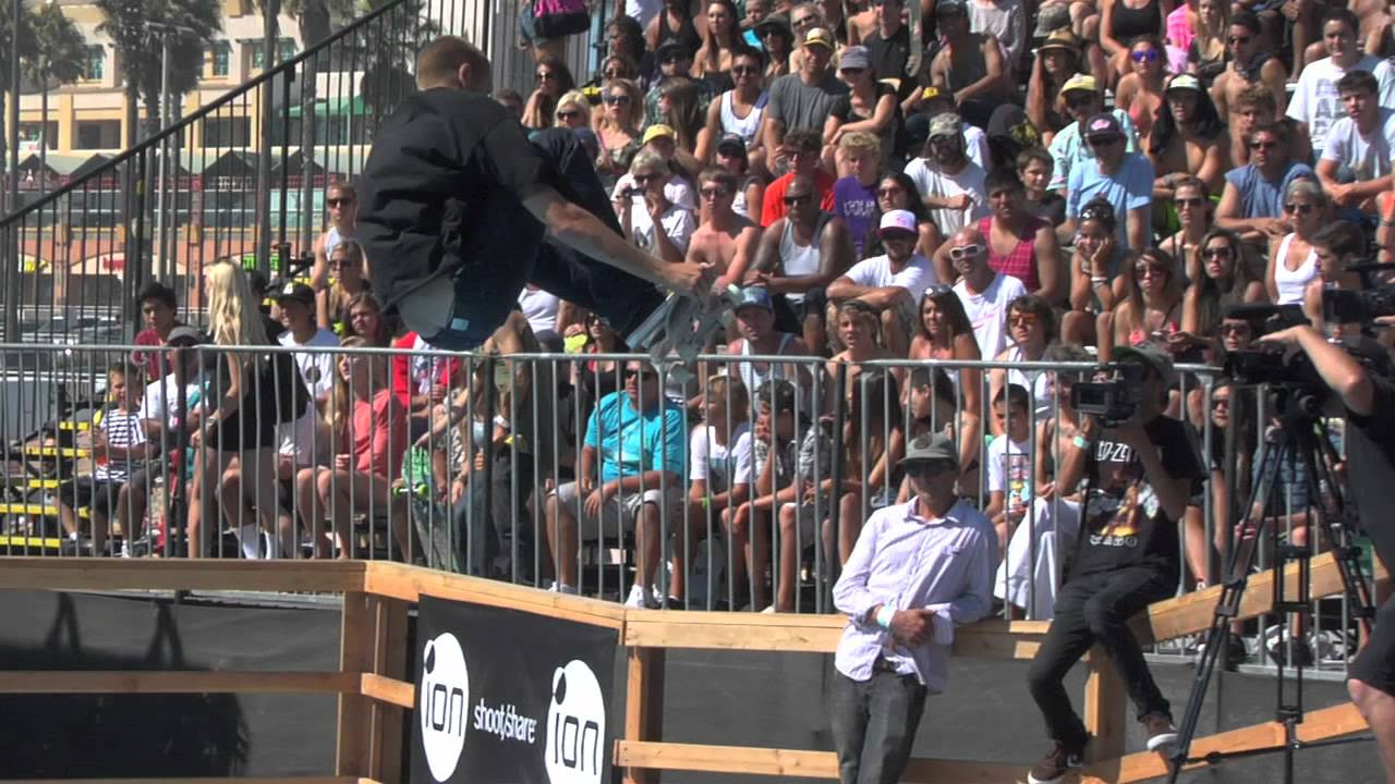 2012 Converse Coastal Carnage - Finals<br /><br />Check out all the action from the Finals and see winner Ben Raybourn dominate the bowl for the 20k prize, from the US Open of Surfing.<br /><br />http://www.converse.com/skateboarding<br /><br />artist: Kadavar<br />song: All Our Thoughts<br />label: Tee Pee Records