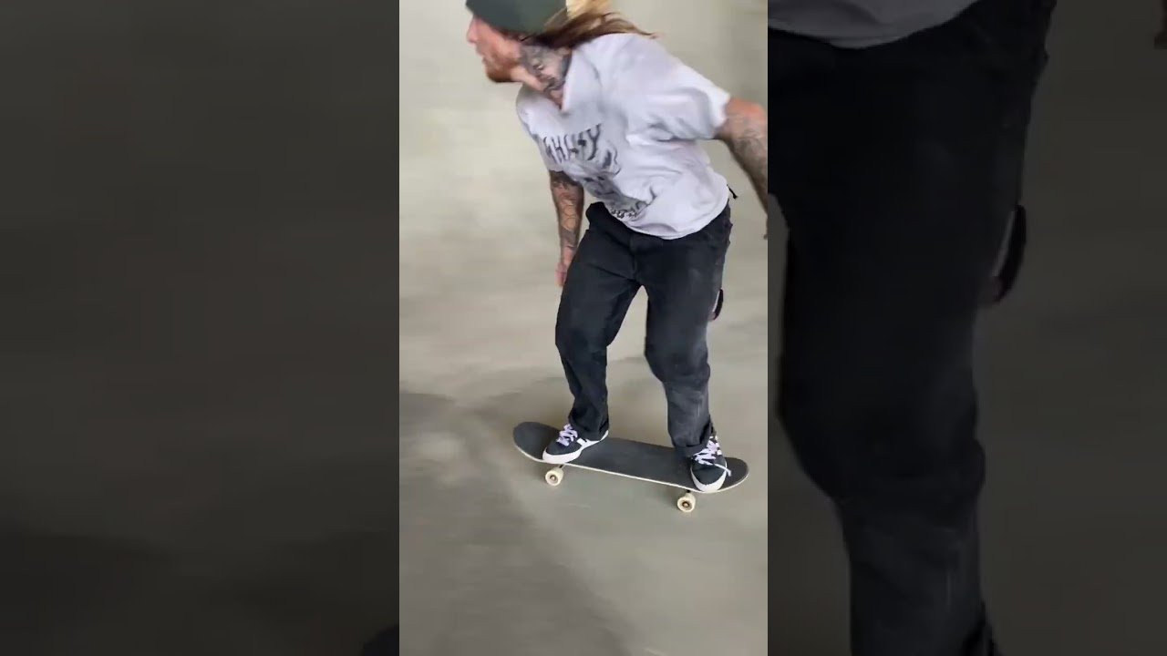 Subscribe: https://www.youtube.com/c/CreatureFiends<br /><br />Chris Russell and his demonic new Night Watch Pro 1-Off decks are the perfect examples of why Mothers are nervous after dark. Oh, the horror... This nocturnal Beast is available in two sizes for your pleasure (or pain): the Muscle classic 8.6" and the straight 8". Even more horrifying, these two decks are born of VX technology, prolonging the board's life and agony to your chosen terrain. Art by @grindesign_tattoo<br /><br />LURK WITH US:<br />Shop: https://nhsskatedirect.com/pages/creature-skateboards<br />YouTube: https://www.youtube.com/c/CreatureFiends<br />Instagram: https://instagram.com/creaturefiends/ <br />Facebook: https://www.facebook.com/CreatureSkat...<br />Twitter: https://twitter.com/creaturefiends <br /><br />#CreatureSkateboards #Skateboarding #CreachTube